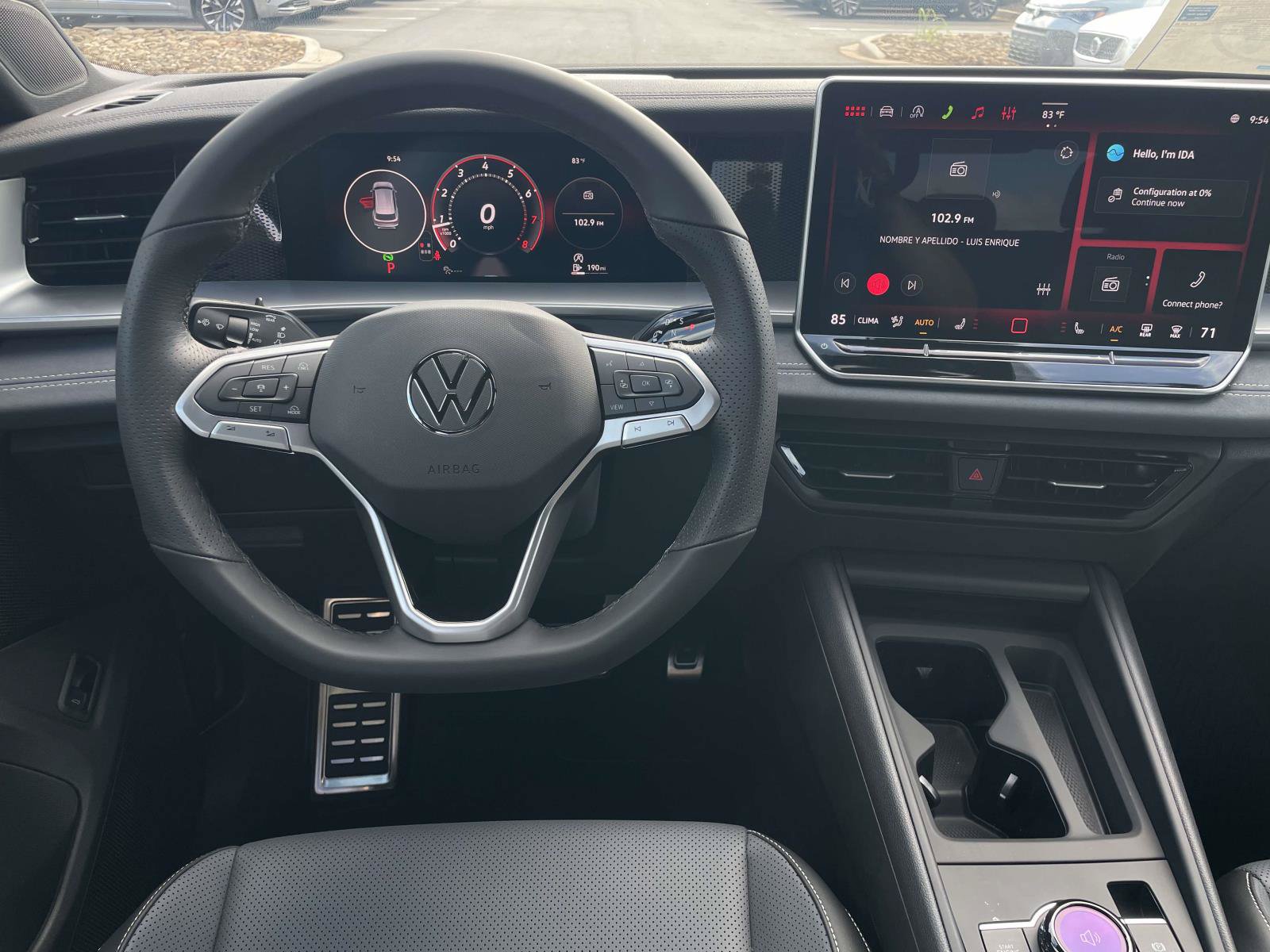 New 2026 Volkswagen Tiguan SE R-Line FWD image 15