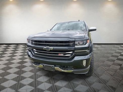 Used 2017 Chevrolet Silverado 1500 LTZ Z71 image 2