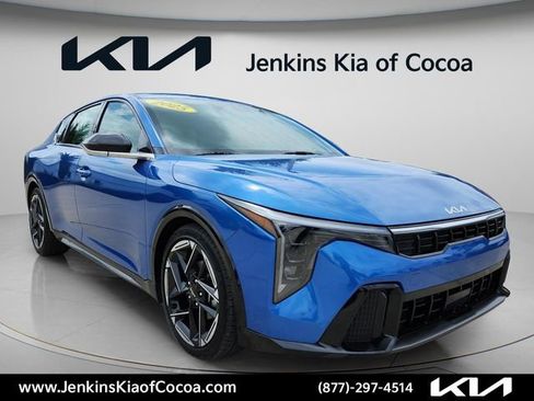 Used 2025 Kia K4 GT-Line FWD image 2