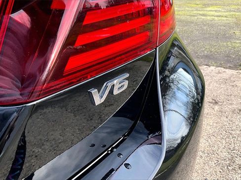 Used 2017 Honda Accord EX-L image 11