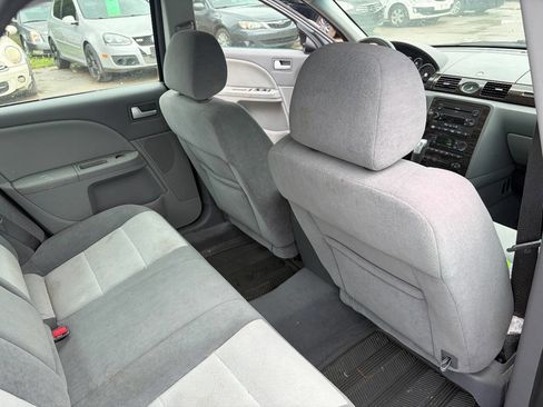 Used 2006 Mercury Montego Luxury FWD image 21