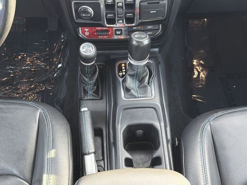 Used 2021 Jeep Wrangler Unlimited Rubicon 4xe w/ Steel Bumper Group image 22