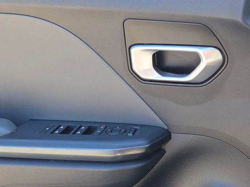 Used 2025 Kia K4 FWD image 28