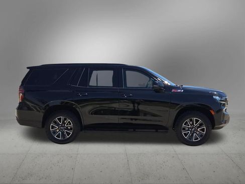 Used 2023 Chevrolet Tahoe Z71 w/ Luxury Package AWD/4WD image 7