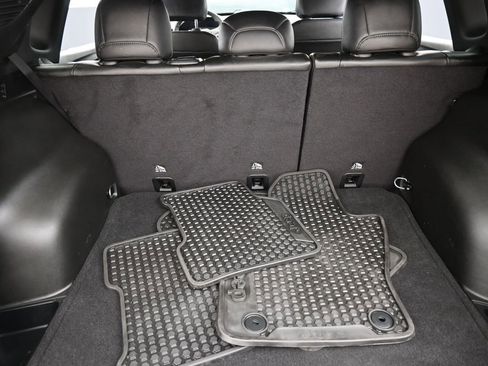 Certified 2025 Jeep Compass Latitude image 13