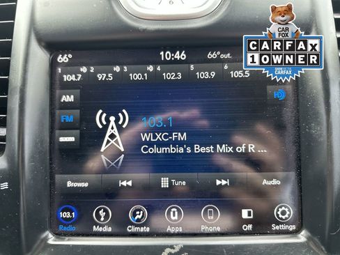 Used 2019 Chrysler 300 Touring w/ Sport Appearance Package image 15