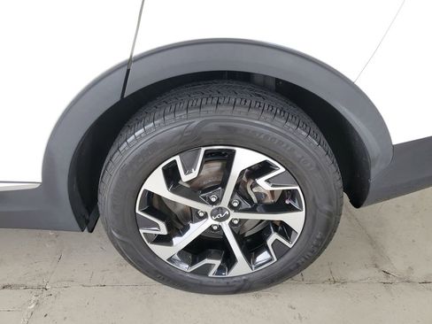 Used 2023 Kia Sportage EX AWD/4WD image 11