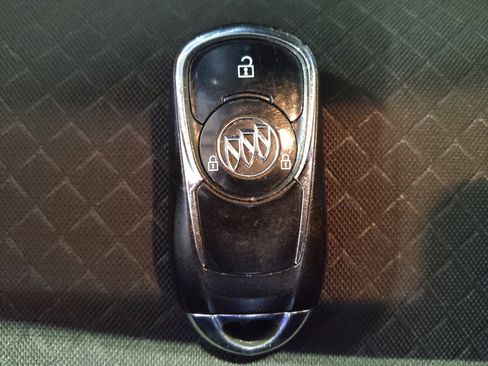 Used 2018 Buick Encore Preferred FWD image 32