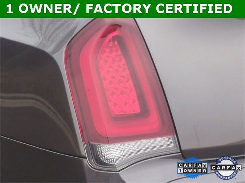 Used 2021 Chrysler 300 Touring w/ Sport Appearance Package image 22