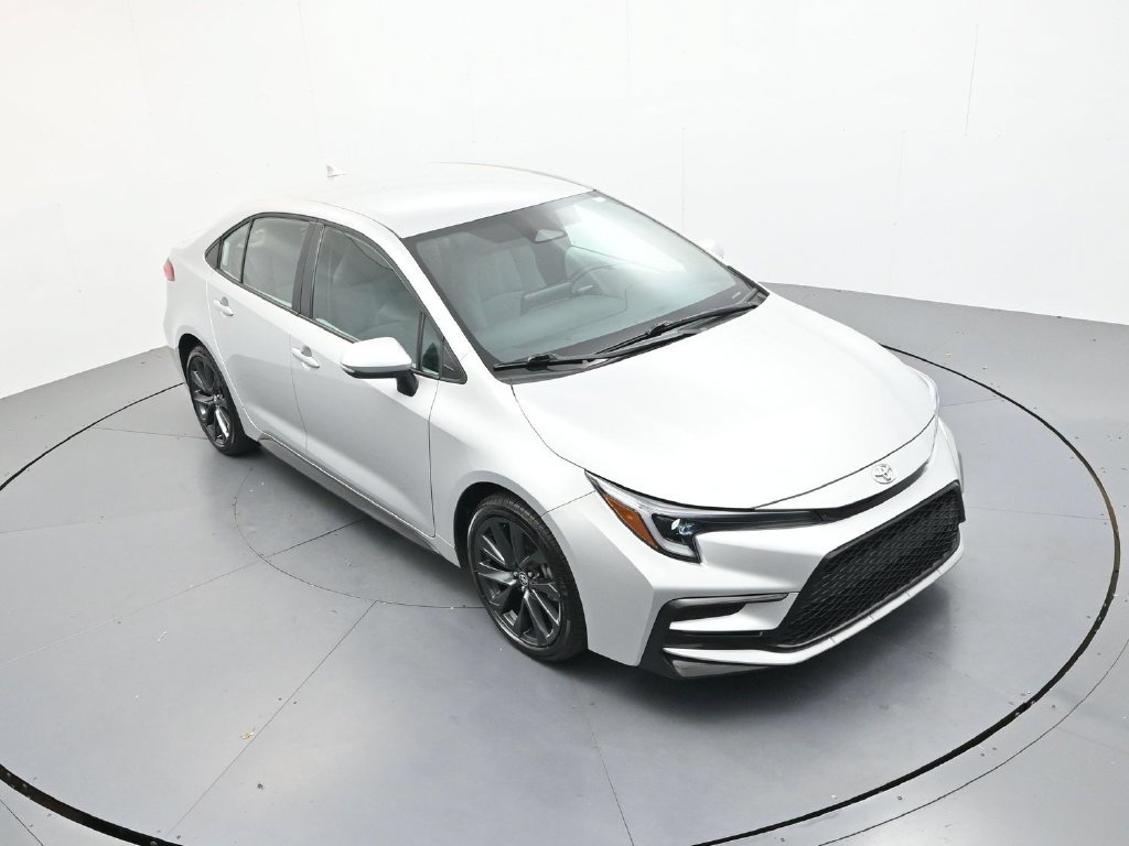 Used 2026 Toyota Corolla SE FWD image 17
