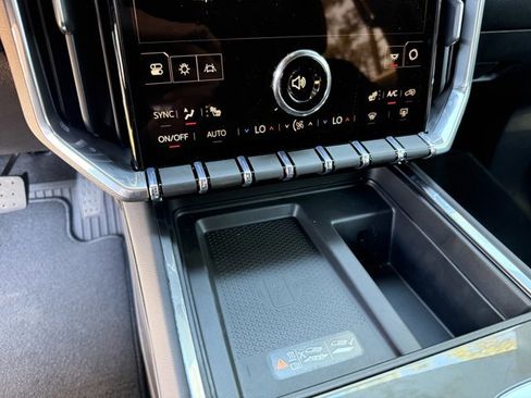 New 2026 GMC Acadia Elevation w/ LPO, Floor Liner Package image 24