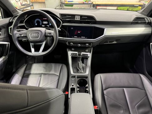 Used 2022 Audi Q3 2.0T Premium w/ Convenience Package image 17