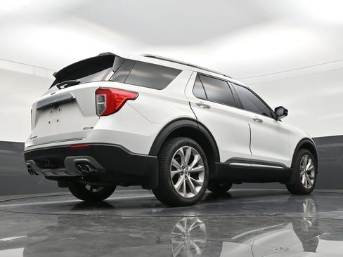Used 2022 Ford Explorer Platinum w/ Equipment Group 601A AWD/4WD image 24