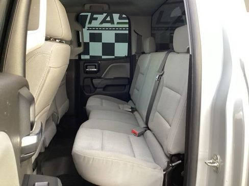 Used 2018 Chevrolet Silverado 1500 Custom w/ Custom Value Package image 21