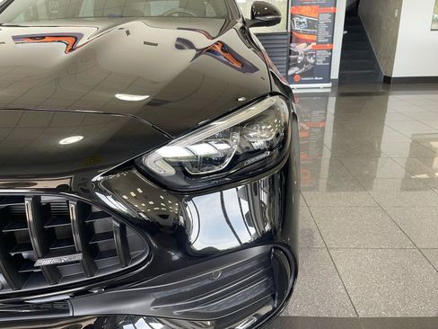 Used 2025 Mercedes-Benz C 43 AMG 4MATIC Sedan w/ Driver Assistance Package image 10