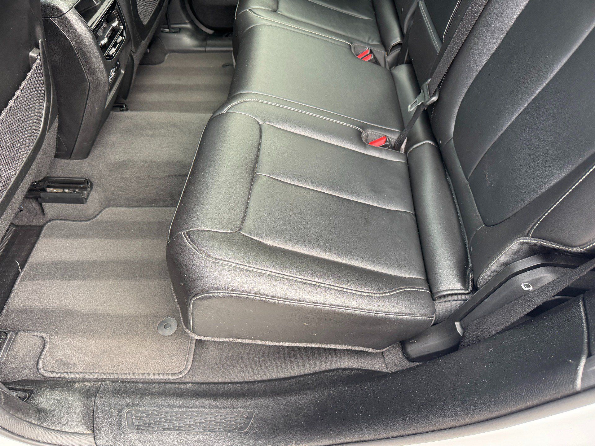 Used 2022 Jeep Grand Cherokee Limited AWD/4WD image 54