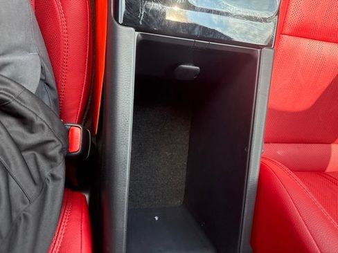Used 2025 Toyota Camry XSE FWD image 29