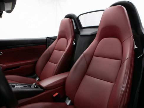 Certified 2022 Porsche 718 Boxster GTS image 5