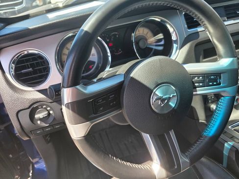 Used 2010 Ford Mustang GT image 8