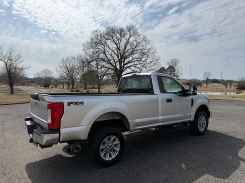 Used 2019 Ford F250 XL w/ XL Value Package image 5