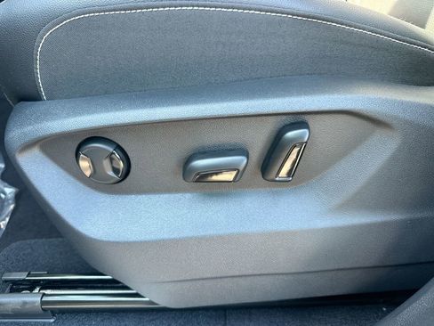 New 2026 Volkswagen Atlas SE image 39