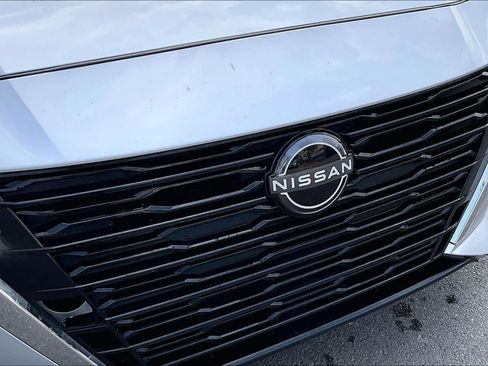 Used 2024 Nissan Altima 2.5 SV image 29