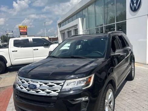 Used 2019 Ford Explorer XLT w/ Equipment Group 202A FWD image 15