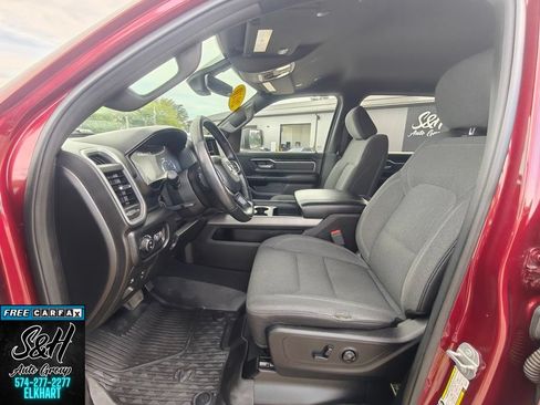 Used 2019 RAM 1500 Big Horn AWD/4WD image 18