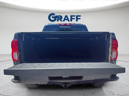 Used 2018 Chevrolet Silverado 1500 LTZ Z71 w/ Centennial Edition AWD/4WD image 27