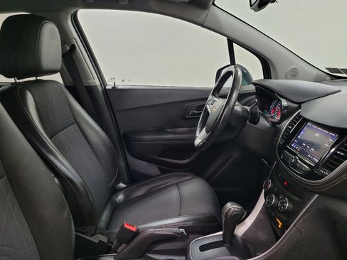 Used 2022 Chevrolet Trax LT w/ Driver Confidence Package AWD/4WD image 21