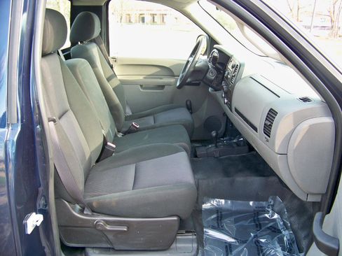 Used 2012 Chevrolet Silverado 1500 W/T AWD/4WD image 31