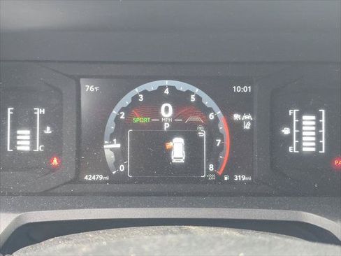 Used 2025 Toyota 4Runner SR5 AWD/4WD image 16