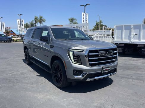 New 2026 GMC Yukon XL Elevation w/ Elevation Premium Package AWD/4WD image 3