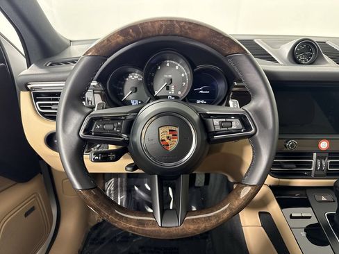 Certified 2026 Porsche Macan Turbo AWD/4WD image 36
