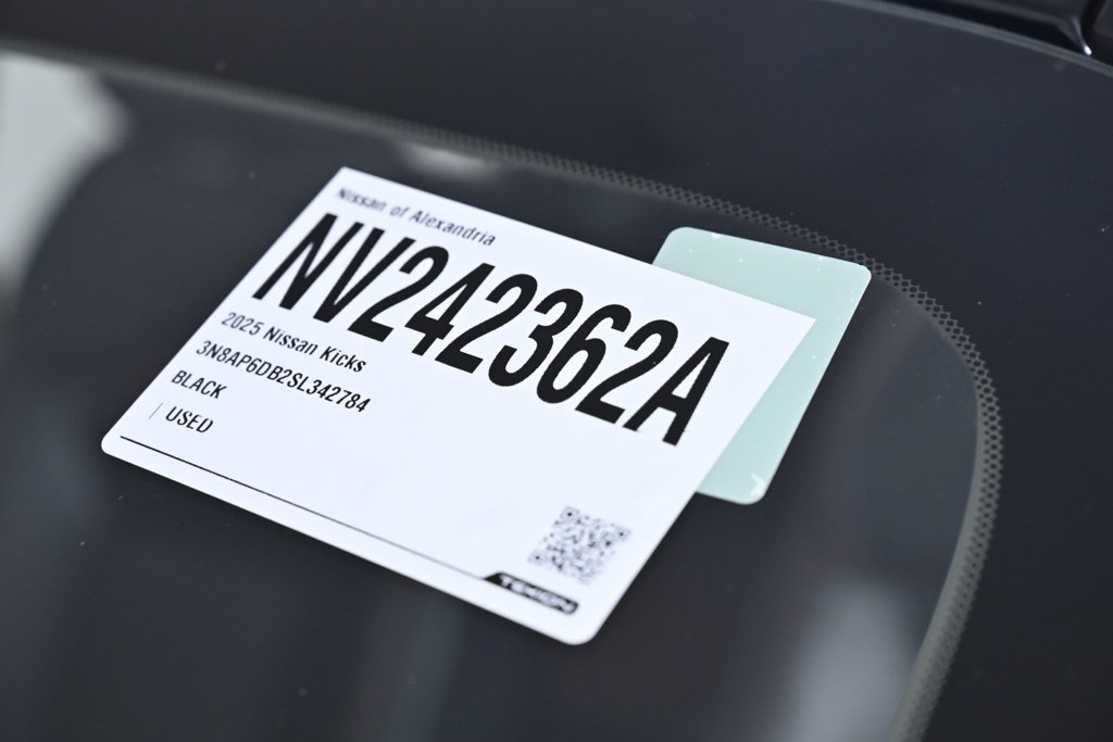 Certified 2025 Nissan Kicks SR AWD/4WD image 31