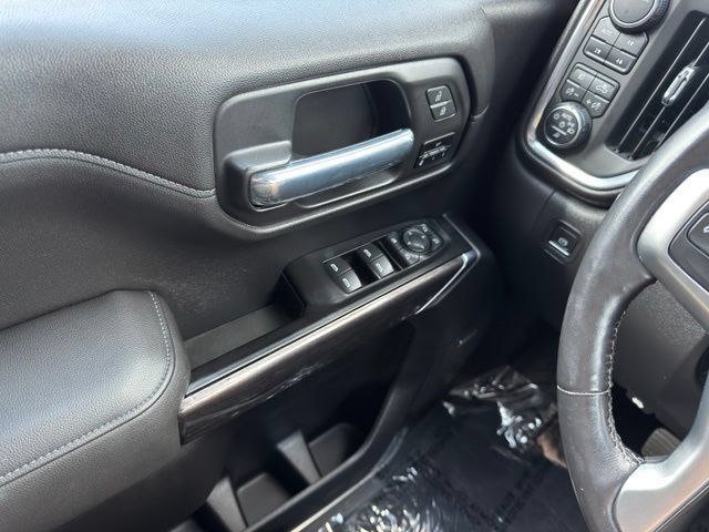 Used 2020 Chevrolet Silverado 1500 LTZ w/ LTZ Plus Package AWD/4WD image 33