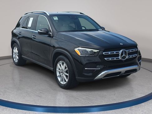 Used 2025 Mercedes-Benz GLE 350 4MATIC image 3