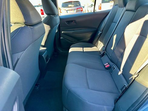 Used 2022 Toyota Corolla LE image 9