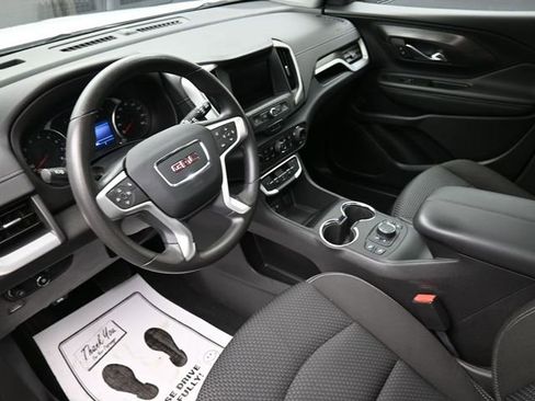 Used 2023 GMC Terrain SLE w/ Driver Convenience Package image 18