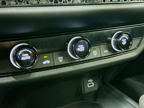 Used 2025 Honda HR-V LX image 23