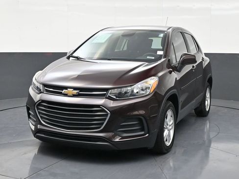 Used 2021 Chevrolet Trax LS image 8