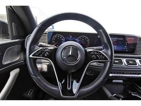 Used 2025 Mercedes-Benz GLC 43 AMG 4MATIC image 14