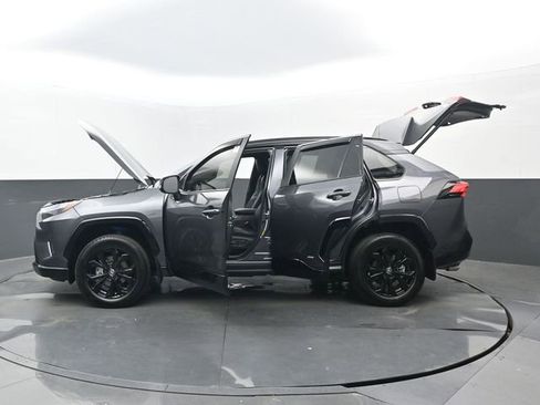 Used 2024 Toyota RAV4 XSE AWD/4WD image 34