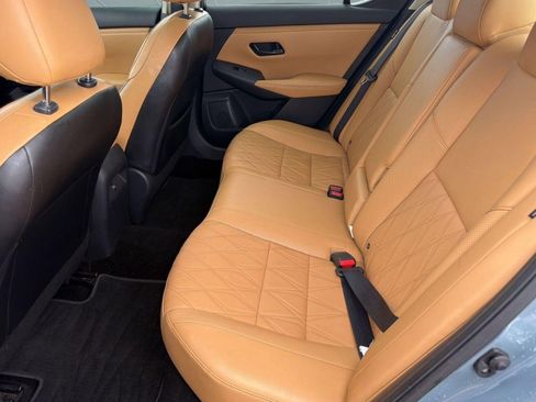Used 2024 Nissan Sentra SV w/ SV Premium Package FWD image 14