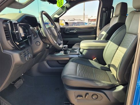 Used 2023 Chevrolet Silverado 1500 ZR2 w/ Technology Package image 14