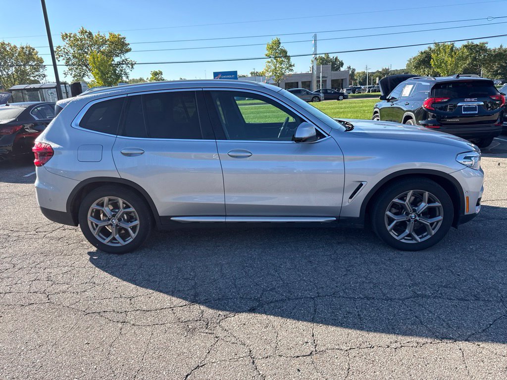 Used 2021 BMW X3 xDrive30e w/ Convenience Package AWD/4WD image 4