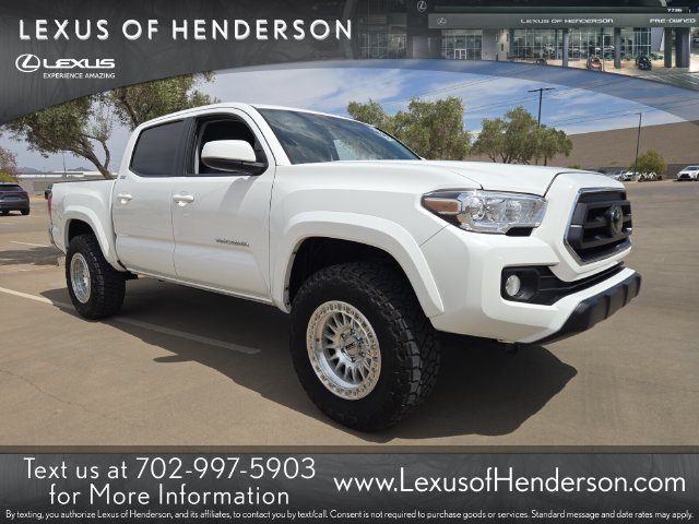 Used 2022 Toyota Tacoma SR5 AWD/4WD image 1