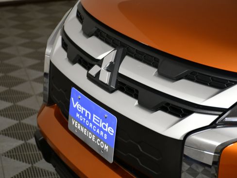 Used 2022 Mitsubishi Outlander Sport ES image 11