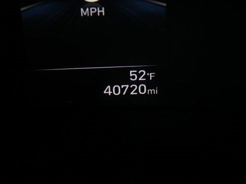 Used 2023 Hyundai Elantra SEL image 10