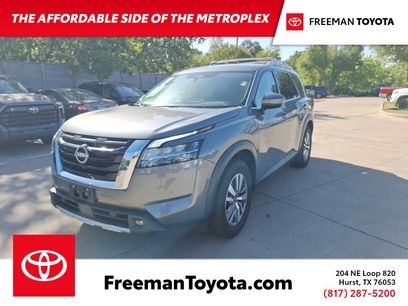 Used 2023 Nissan Pathfinder SL